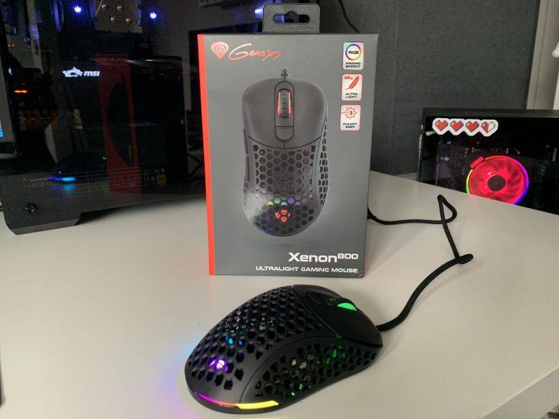 Xenon 800 Ultralight Gaming Mouse Review