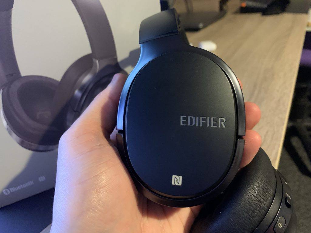 Edifier W860NB Review They are really well designed and look great!