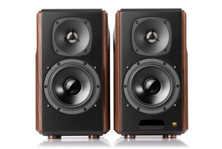 Edifier S2000MKIII Review - An epic pair of bookshelf speakers.