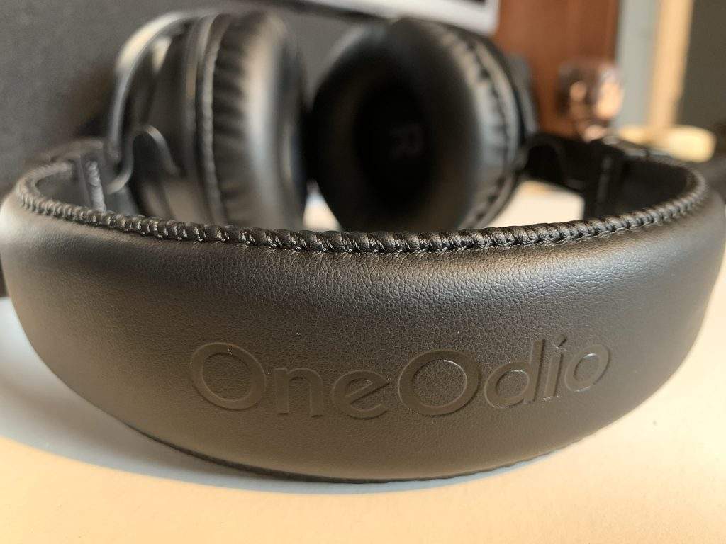 Stitching on the OneOdio A11's is well finished.