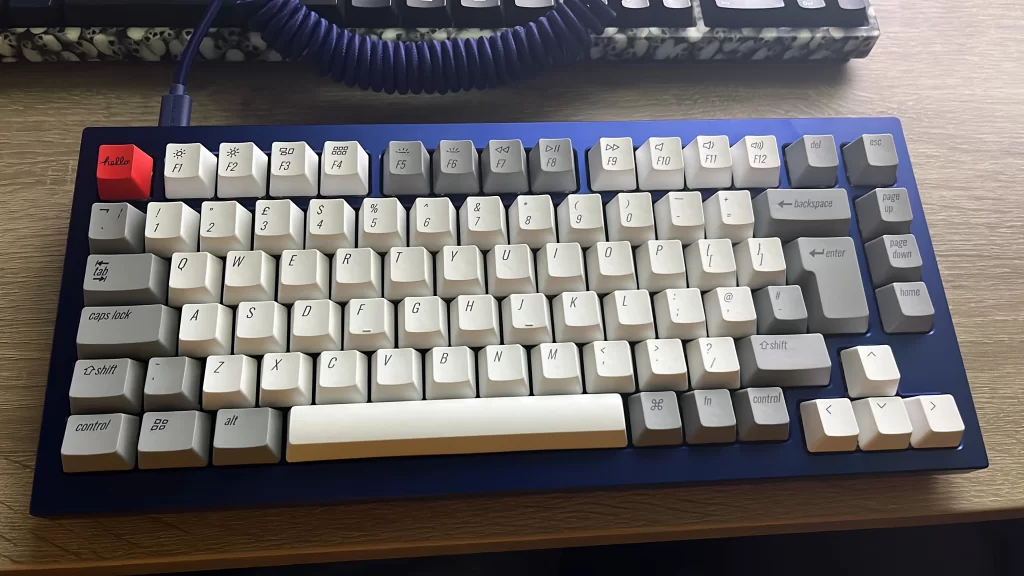 Keychron Q1 Review: The completed build, it's a dream to type on.
